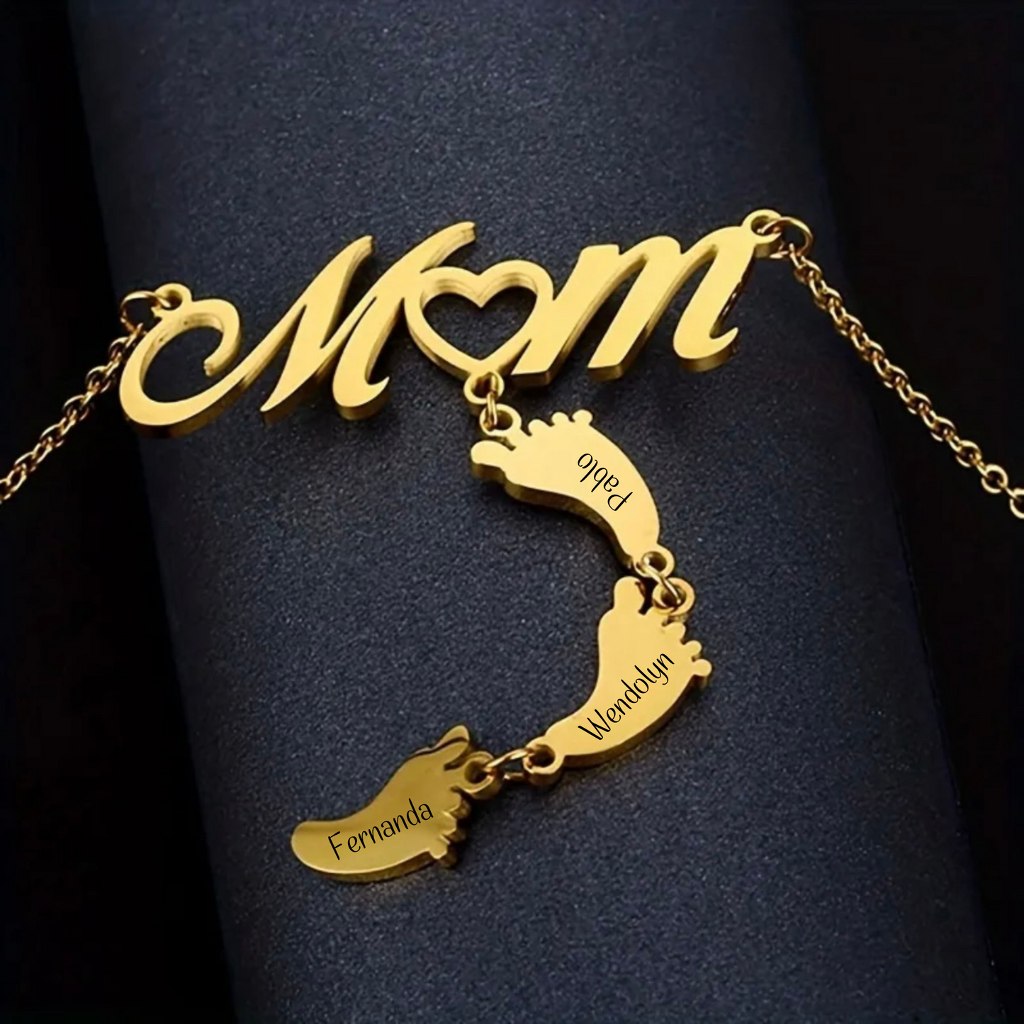 Collar MOM piecitos